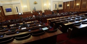 Депутатите ще дебатират по вота на недоверие срещу правителството