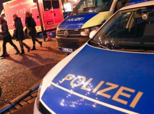 Автобус се сблъска с линейка в Германия, десетки са ранени