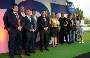 Зам.-министър Борисов отличи победителя в класацията ИКТ ТОП 100 на технологичните компании у нас