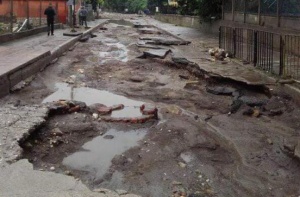 Борисов разпореди незабавно да започне работа по поразените от наводнения улици