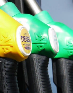 Търговците на горива искат наказателна процедура заради новия закон