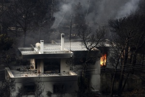 Гръцкият премиер обяви траур, жертвите на пожарите са над 60