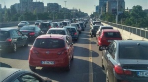 Основният генератор на трафик в София е придвижването от и до работa