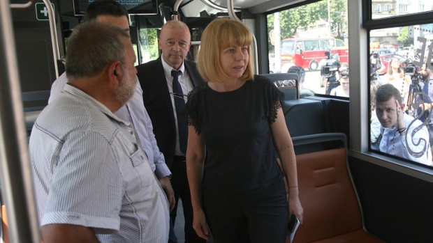 10 реновирани автобуса возят столичани до "Витоша"