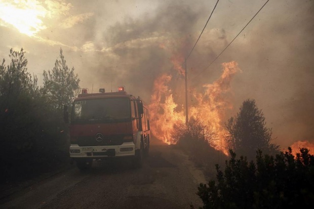 EK мобилизира подкрепа заради опустошителните пожари в Гърция, Швеция и Латвия