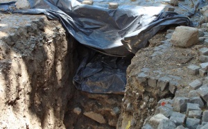 Ремонт на тротоар в София предизвика археологическо откритие
