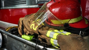 Пожарникари спасиха осем души от река Арда