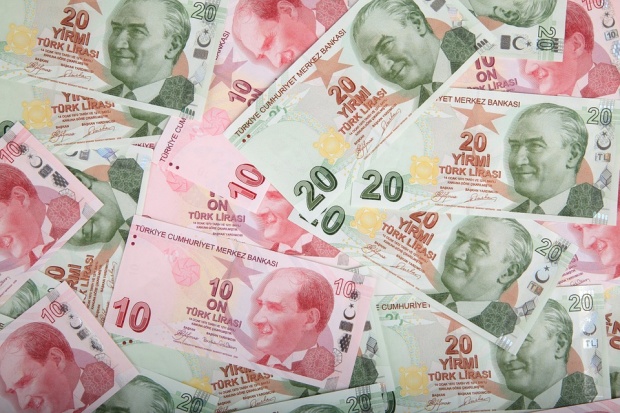 Как сривът на турската лира се отразява на малкия бизнес?