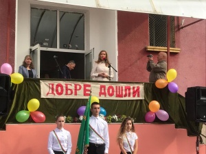 Ангелкова участва в тържественото откриване на учебната година в  Софийската професионална гимназия по туризъм