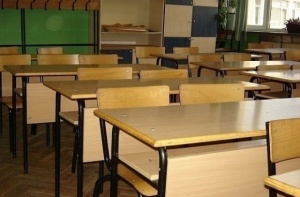 Некачествен ремонт бави учебната година в Ммузикалното училище в София