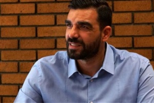Пребиха депутат от СИРИЗА заради споразумението за името на Македония