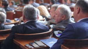Депутатите не знаят дали са проверявани от Антикорупционната комисия