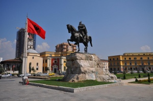 Парламентарна криза се очертава в Албания