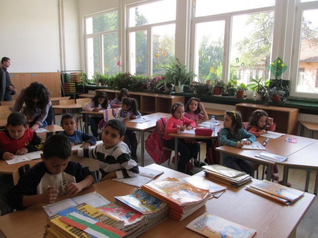 2,5 млн. лв. за стипендии на отличници в общинските училища