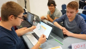 Тийнейджъри се състезават с дигитални проекти в ядрената наука в столицата