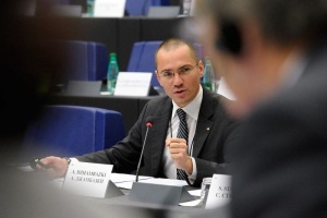Евродепутатът Ангел Джамбазки предлага едно време в Европа