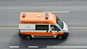 Бус на жандармерията и лека кола се удариха в София