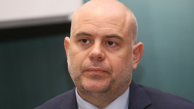 Иван Гешев потвърди: Задържан е председателят на ДАБЧ