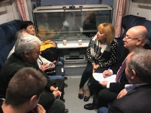 Омбудсманът  Мая Манолова прие 117 граждани  във влака София – Варна