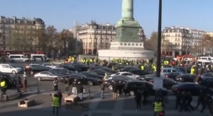 Над 400 души са пострадали при вчерашните протести във Франция