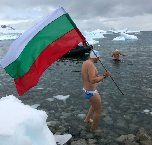 С българското знаме Петър Стойчев направи първа тренировка на Антарктида