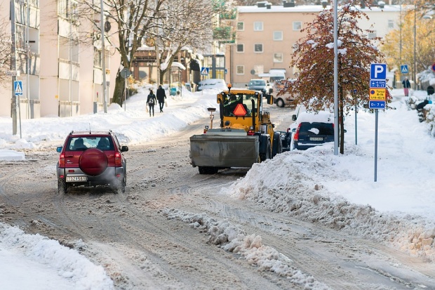 Над 140 снегорина почистват столицата