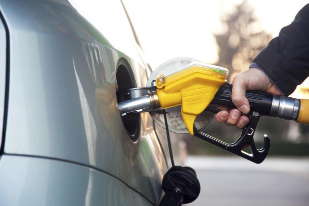 Делчев: По-ниски цени на горивата за Нова година