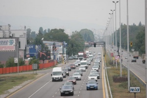 Строители блокират „Цариградско шосе“ с 1000 машини