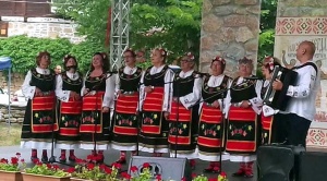Ансамбъл „Шевица“ изнася благотворителен концерт в театър „Българска армия“