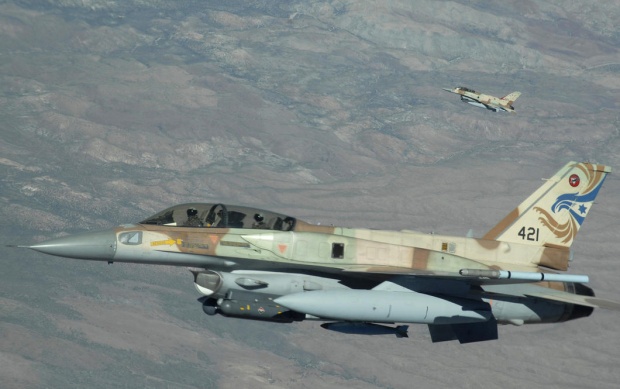 Израелските ВВС атакуваха оръжеен склад край Дамаск