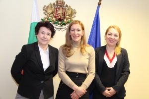 Министър Ангелкова проведе работна среща с кмета на Перник Вяра Церовска