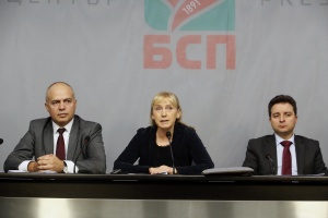 Йончева: Схемата на правителството за голямото ужилване на българския данъкоплатец е в ход