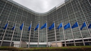 Европейската комисия с предупреждение към България заради продажбата на гражданство