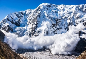 Има лавинна опасност в планините, предупредиха от ПСС