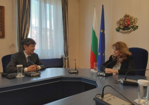 Йотова и посланик Темиртай Избастин обсъдиха културните връзки между България и Казахстан