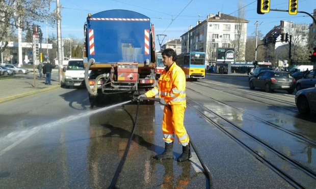 Започва миене на улици в столицата