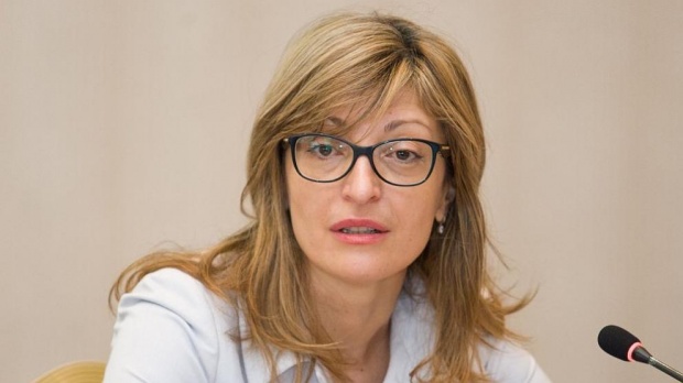Захариева пред колегите си от ЕС: Дезинформацията е сериозно изпитание пред сигурността