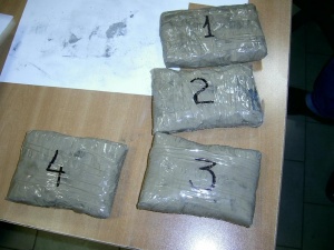 Хванаха нашенец с 4 кила хероин на „Капитан Андреево“
