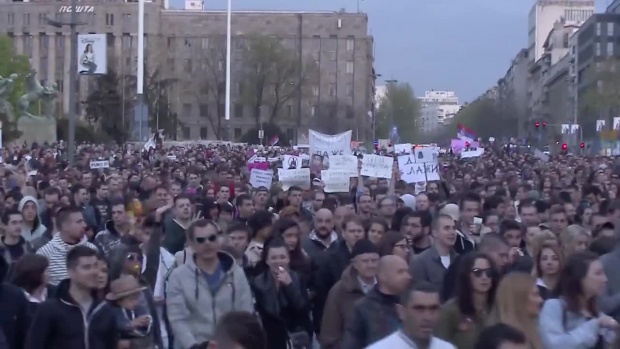 Хиляди сърби протестираха отново срещу президента Вучич