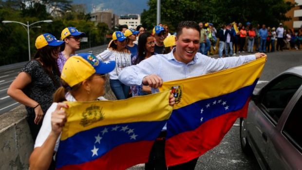 Пак митинг и контрамитинг във Венецуела