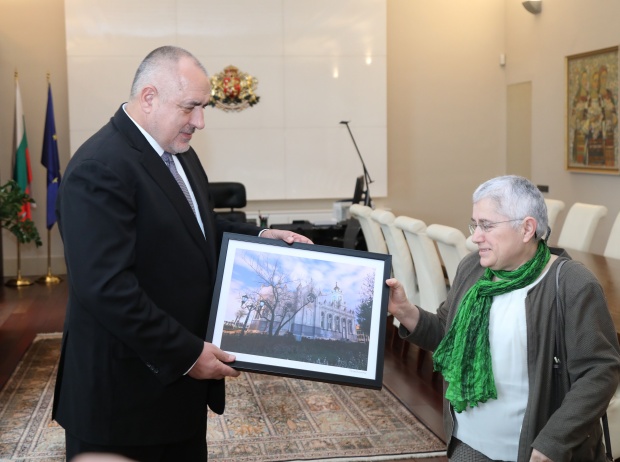 Премиерът се срещна с архитекта Фикрие Булунмаз, под чието ръководство бе реставрирана желязната църква „Св. Стефан“ в Истанбуи