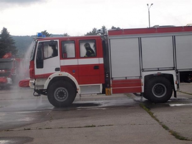 Пламна склад в Пловдив, няма пострадали