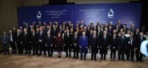 Борисов започва визитата в Баку с глобален форум за големите в света