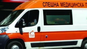 Автомобил блъсна 3-годишно дете в Разград
