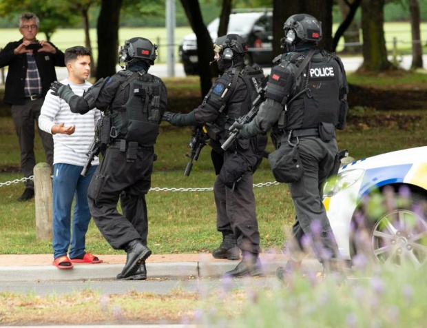 Oбвиниха заподозрения за нападенията в Нова Зеландия