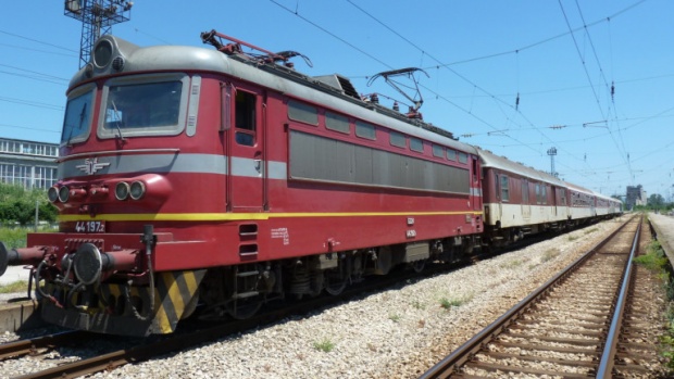 Нелегални мигранти бяха открити в товарен вагон в Пловдив