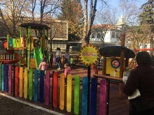 Намериха отрова на детска площадка в Сливен