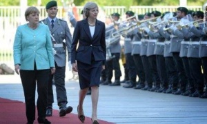 Мей и Меркел обсъждат Brexit на среща в Берлин