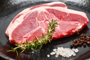 Агенцията по храните проверява сигнал за 80 тона агнешко месо от Македония