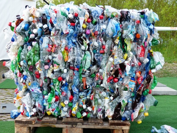 Европейския съюз забрани пластмасата